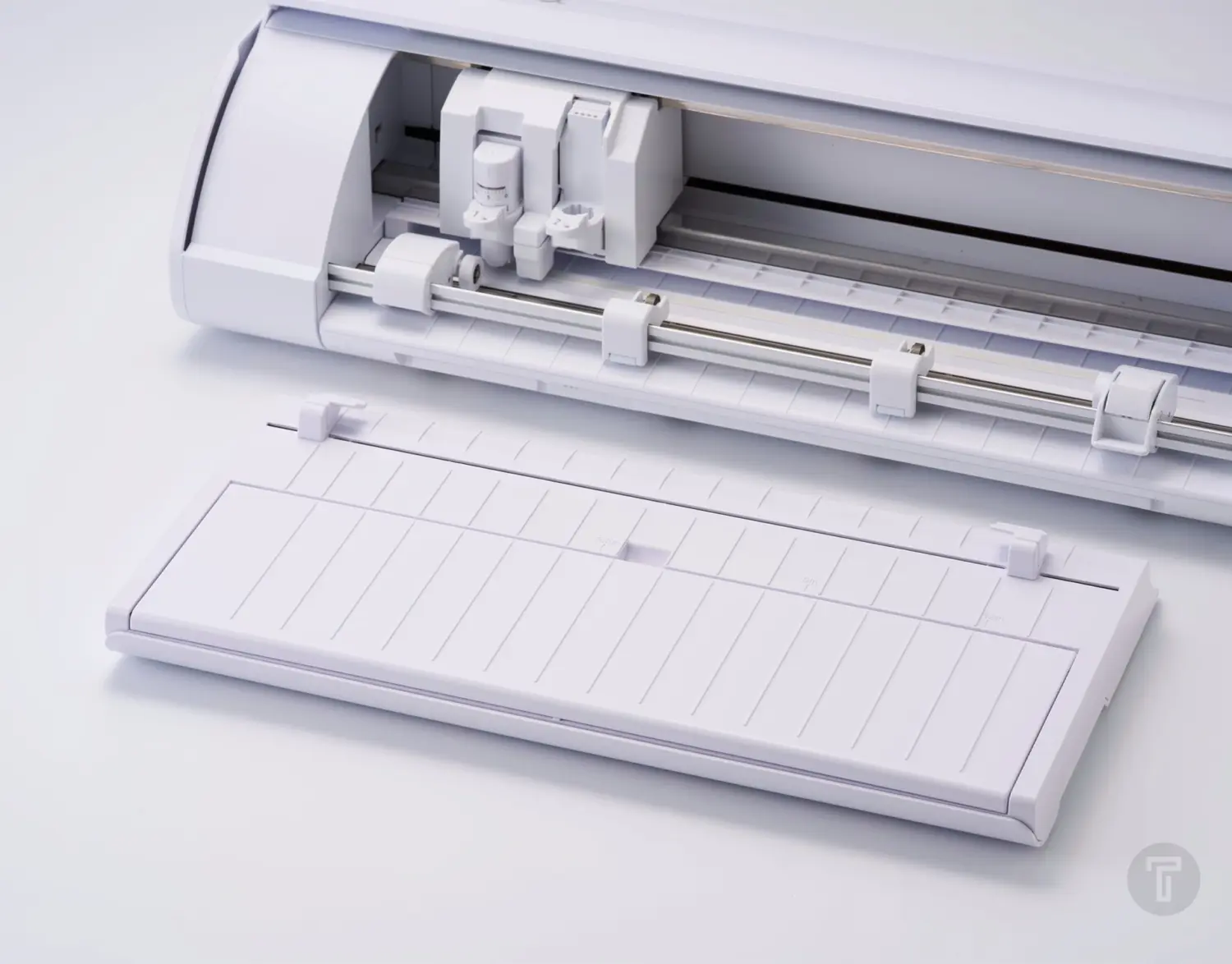 Silhouette cameo 5 a roll feeder wit detail 1
