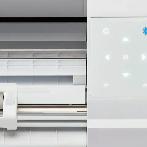 Silhouette cameo 5 classic white display